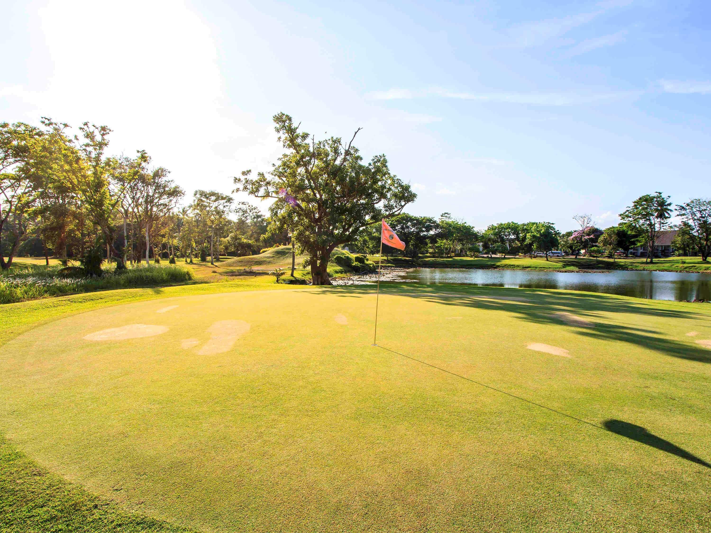 The Nouveau Chumphon Beach Resort And Golf Экстерьер фото