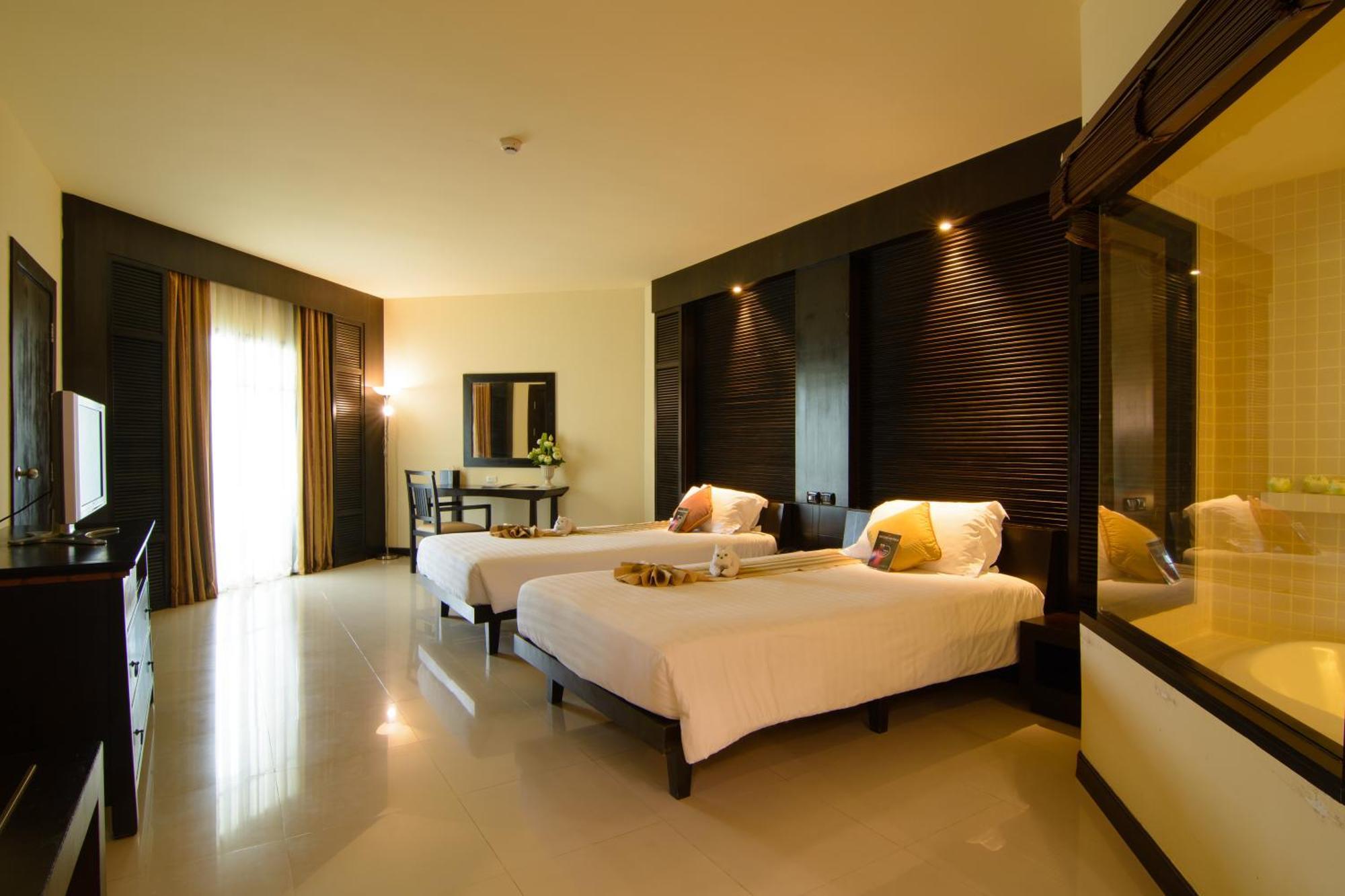 The Nouveau Chumphon Beach Resort And Golf Экстерьер фото