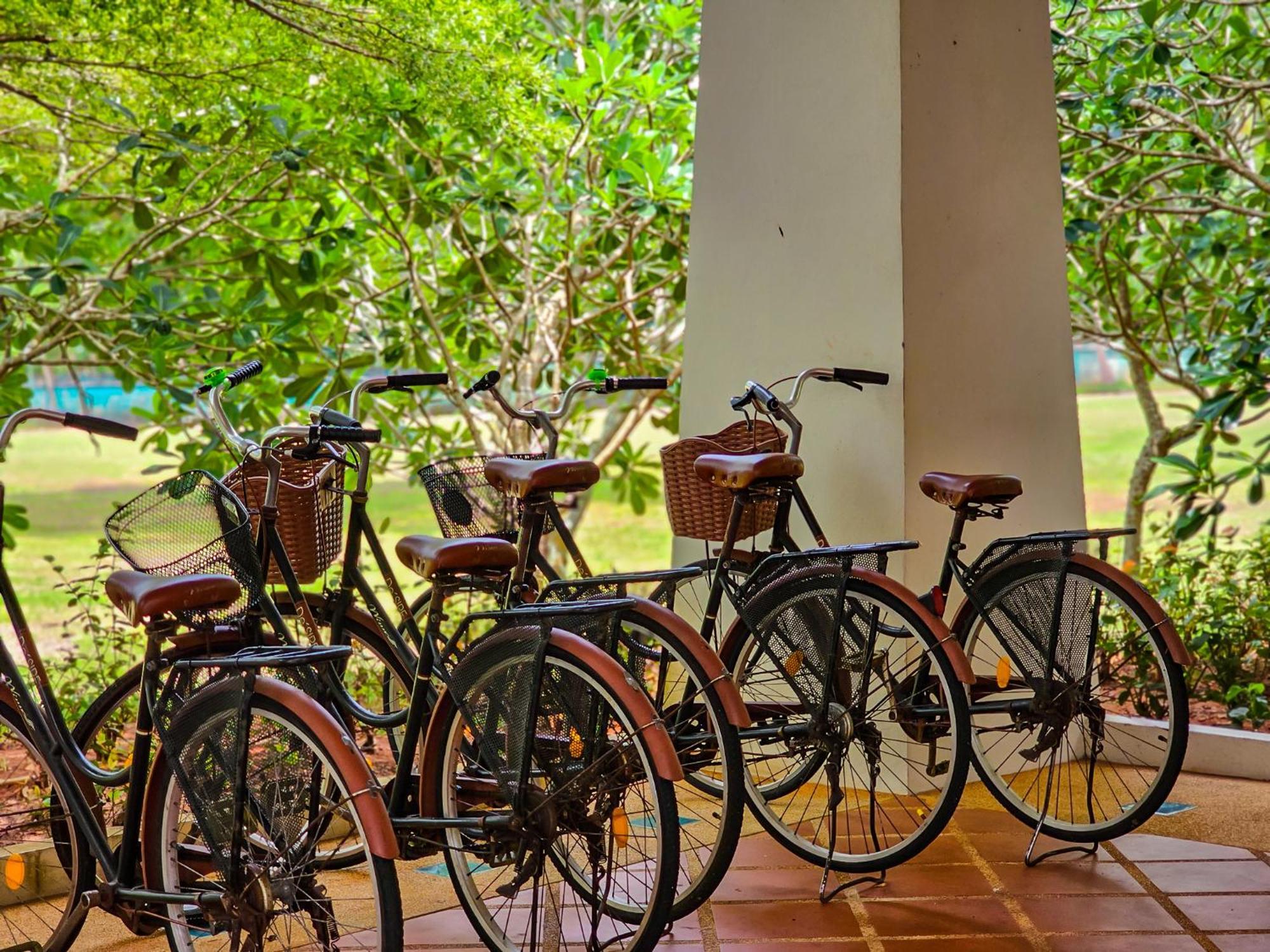 The Nouveau Chumphon Beach Resort And Golf Экстерьер фото