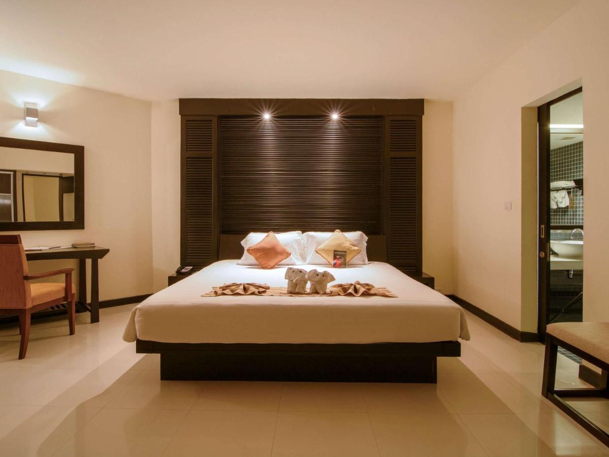 The Nouveau Chumphon Beach Resort And Golf Экстерьер фото